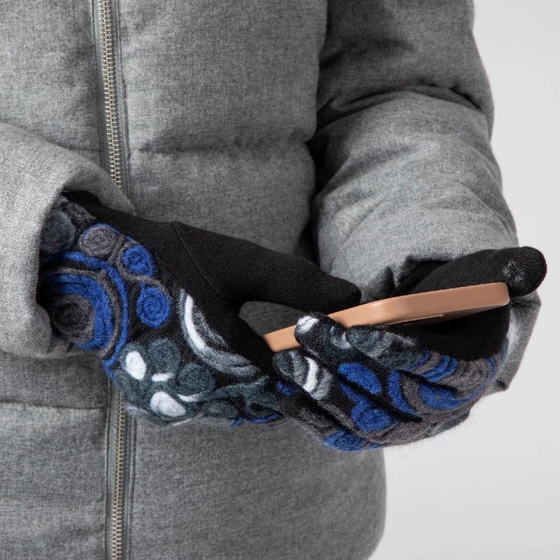 Threaded Swirls Touch Screen Gloves